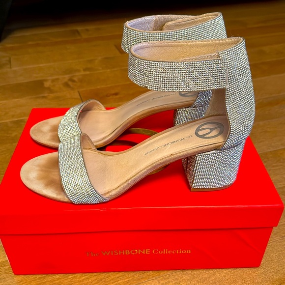 The Wishbone collection strass sandals - Picture 3 of 9